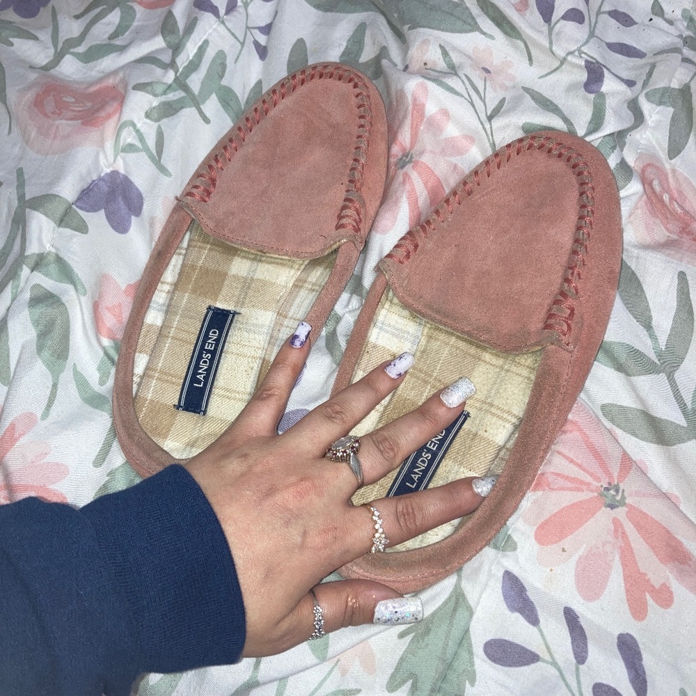 Pink flats
